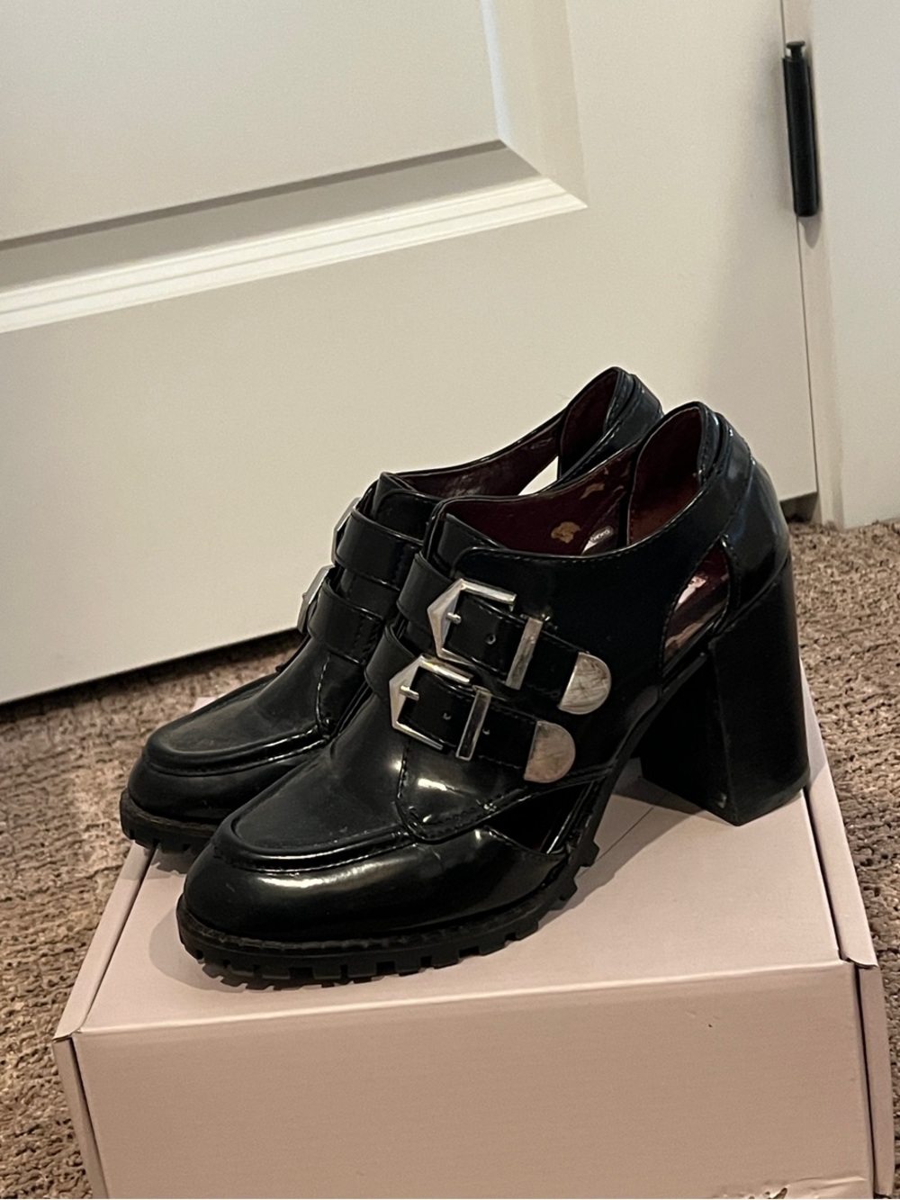 Report Signature Double Black Patent Buckle Heel